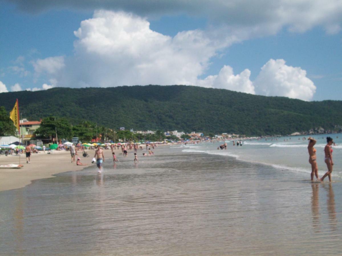 Apto 2 Quartos No Centro De Bombinhas, 130 Metros Praia المظهر الخارجي الصورة